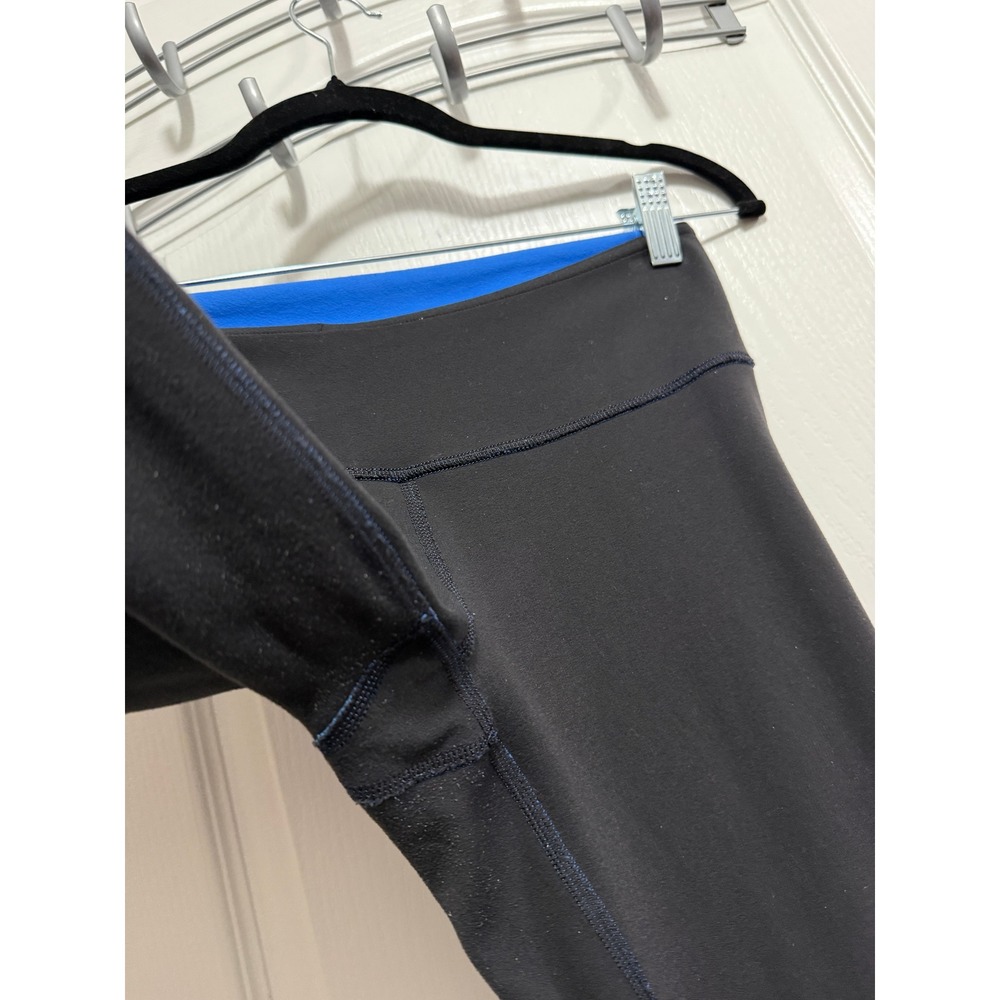 Lululemon Wunder Under Crop Reversible Leggings Black Electric Blue Size 6 - Picture 9 of 16